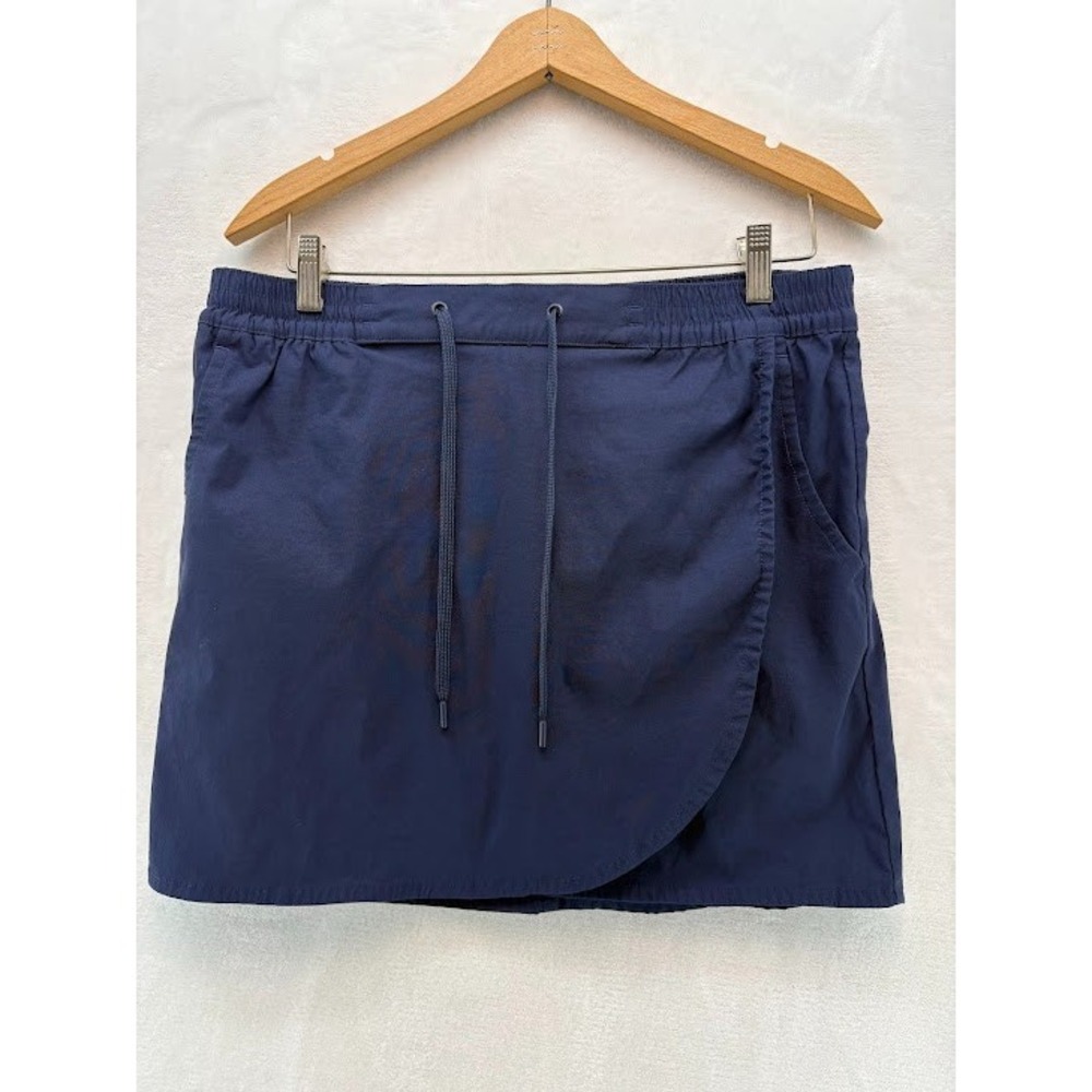 Eddie Bauer Size Medium‎ Skort Athletic HIking/Outdoors Navy Blue Pull on